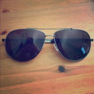 Timberland Aviator Sunglasses in Black. Unisex.